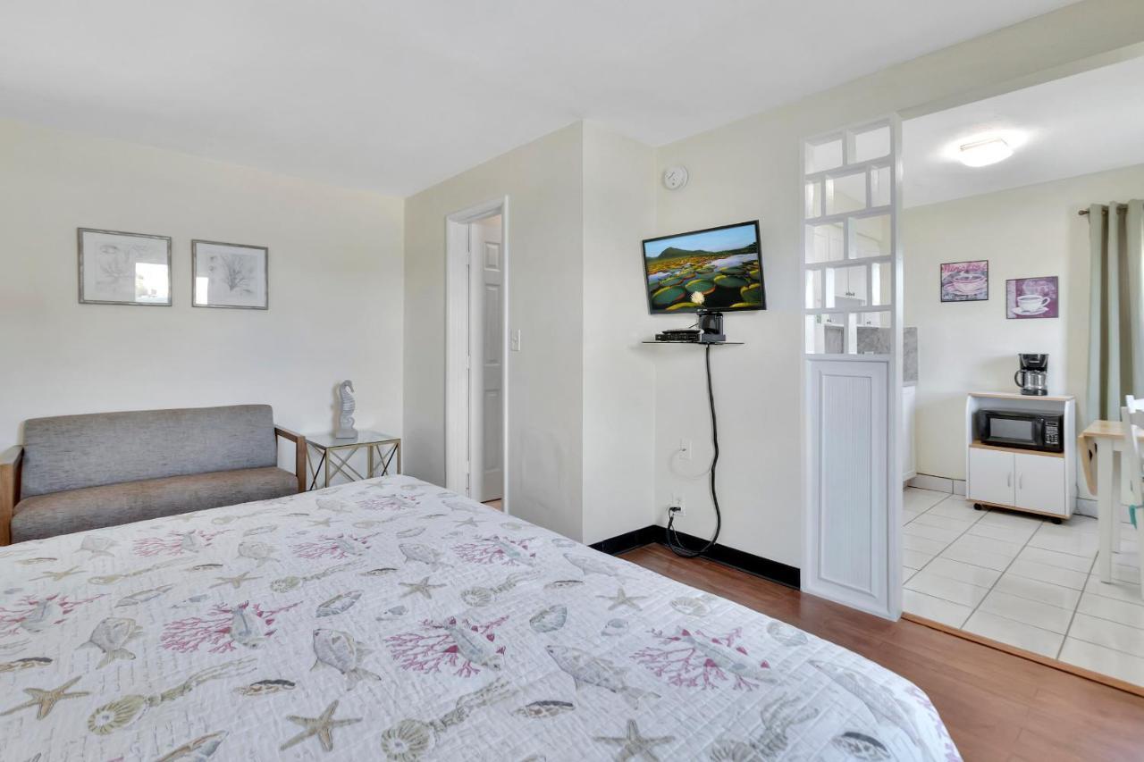 Seahorse Guesthouse Помпано Бийч Екстериор снимка