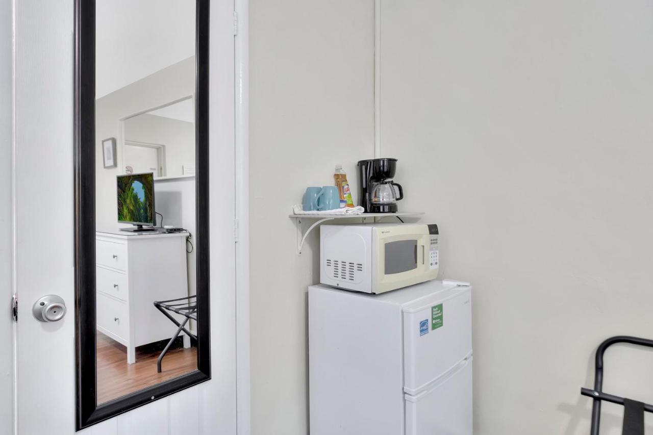 Seahorse Guesthouse Помпано Бийч Екстериор снимка