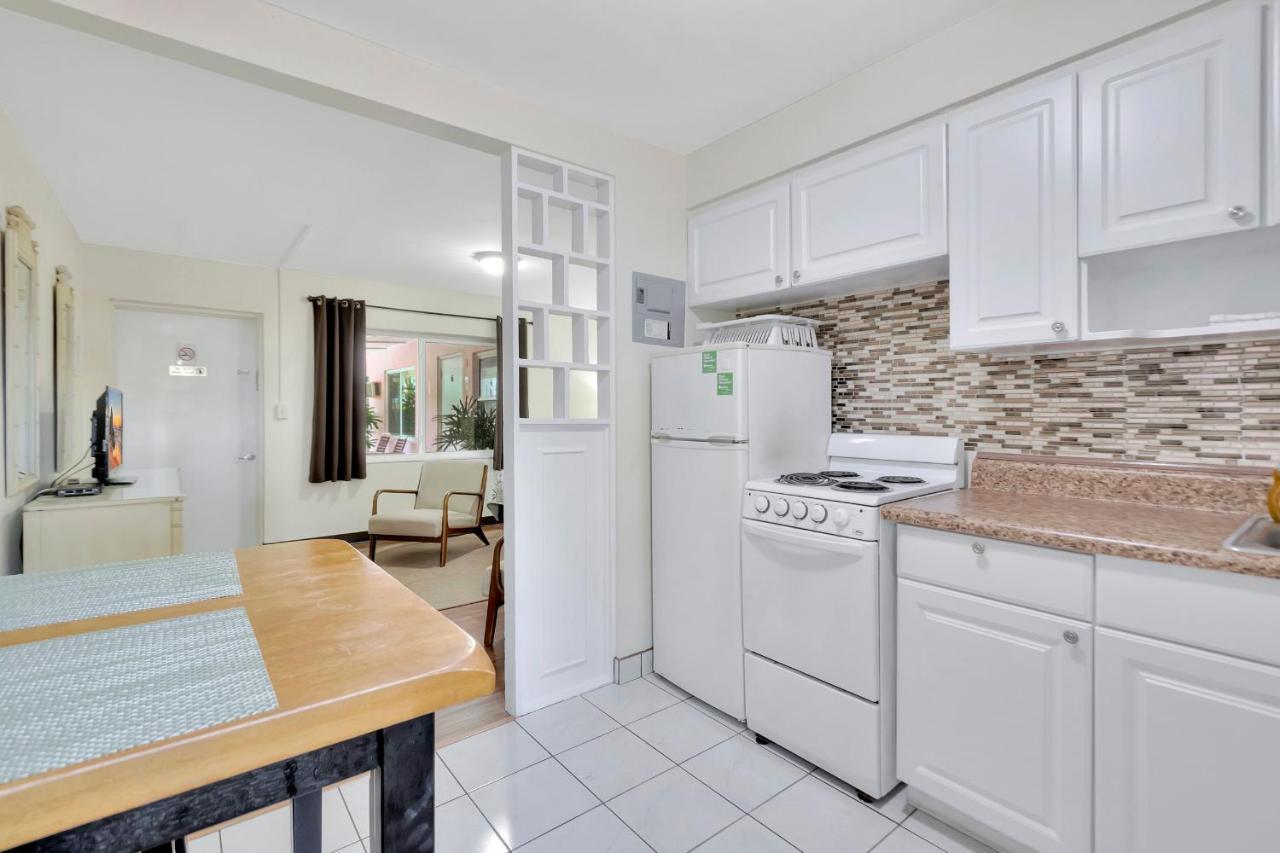 Seahorse Guesthouse Помпано Бийч Екстериор снимка