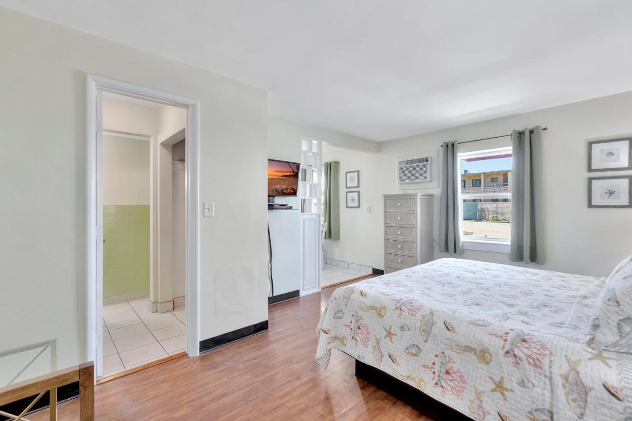 Seahorse Guesthouse Помпано Бийч Екстериор снимка