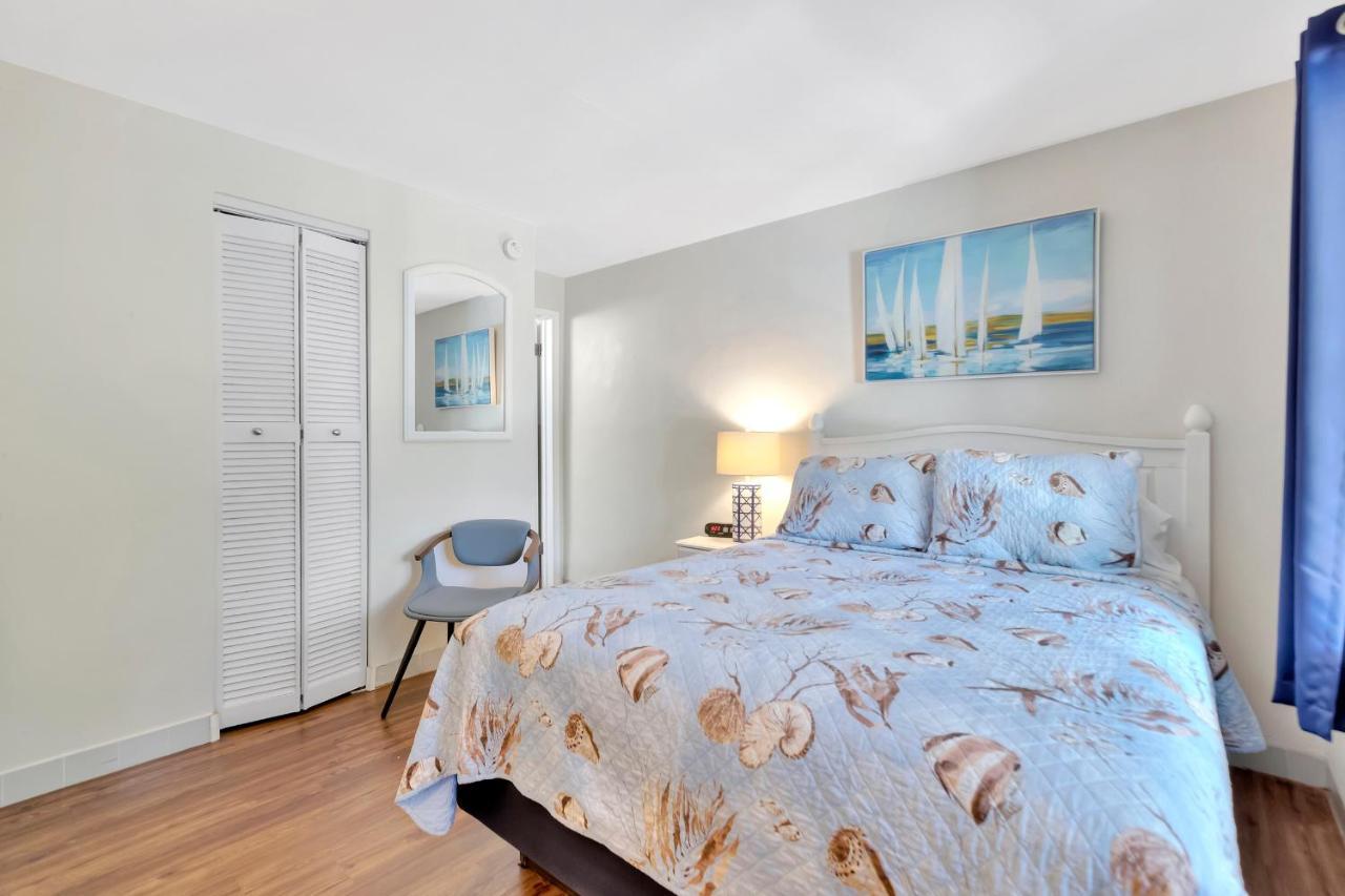 Seahorse Guesthouse Помпано Бийч Екстериор снимка