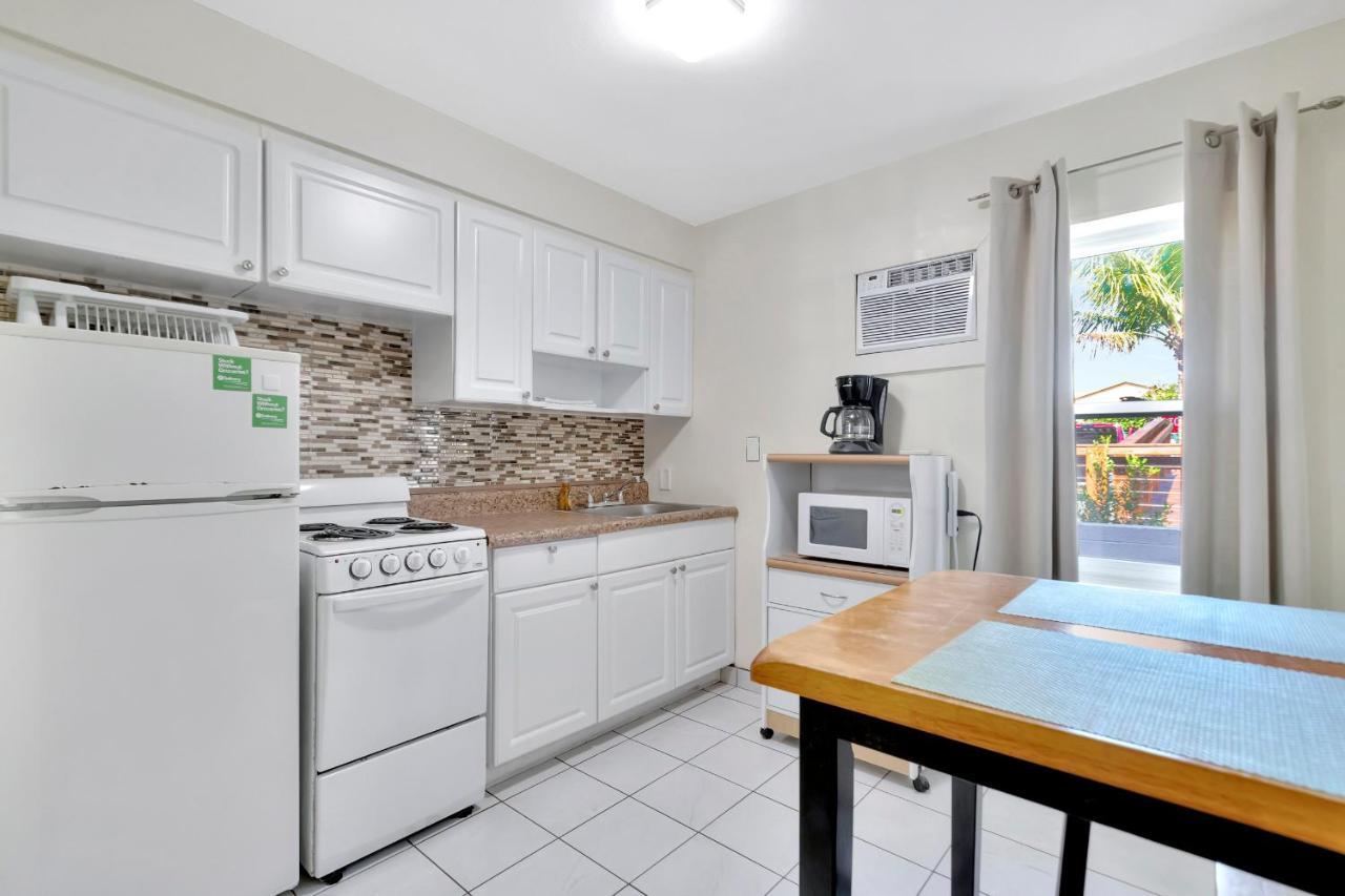 Seahorse Guesthouse Помпано Бийч Екстериор снимка