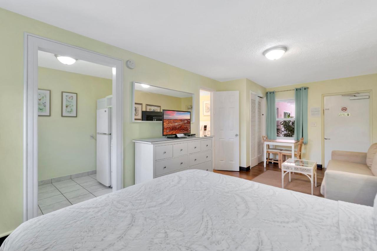 Seahorse Guesthouse Помпано Бийч Екстериор снимка